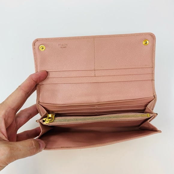 Prada Wallet - Picture 9 of 15